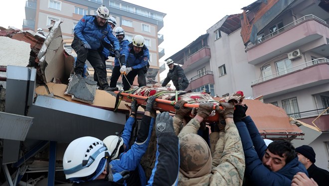 Ermenistan yardım malzemesi ve kurtarma ekibi gönderdi